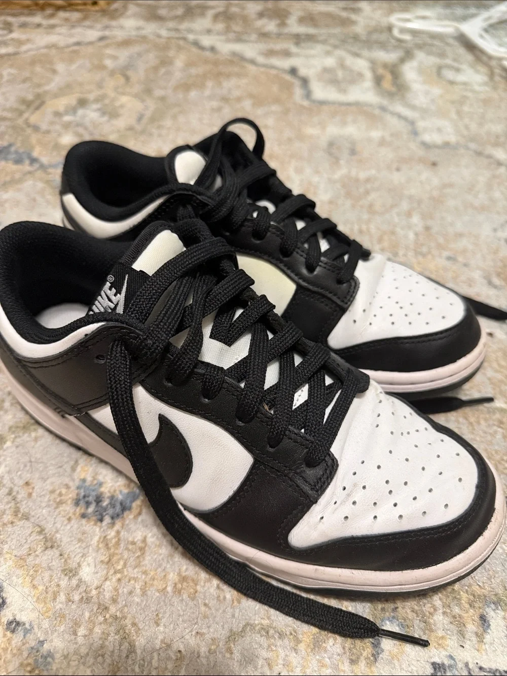 Nike Black and White Low-Top Sneakers — Women’s